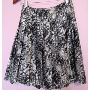 Brooks Brothers Women's Silk Floral Pleated A-Line Flare Skirt,White/Black